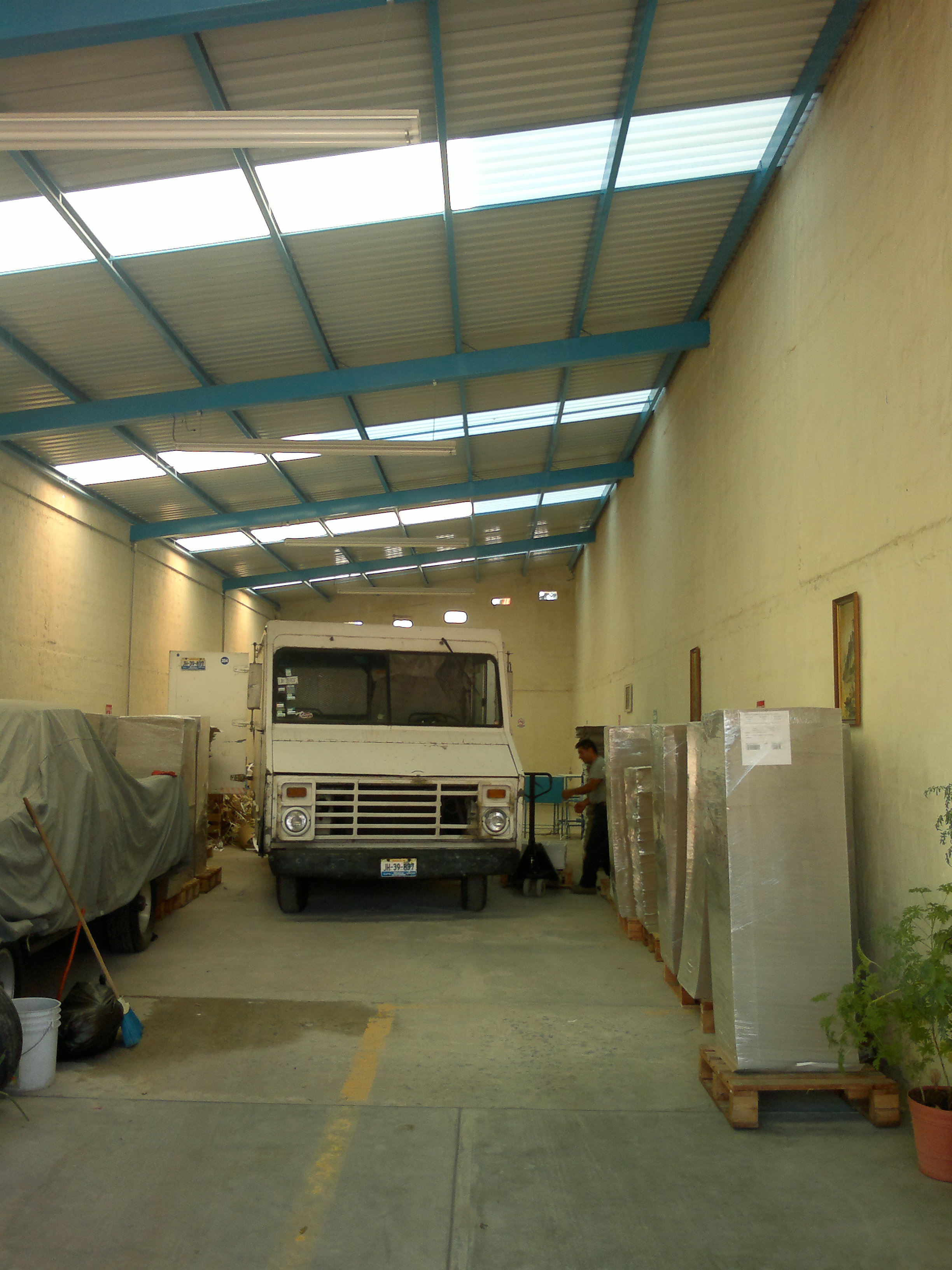 amplias instalaciones para carga y descarga de material para suajar en jalisco guadalajara tlaquepaque zapopan autlan